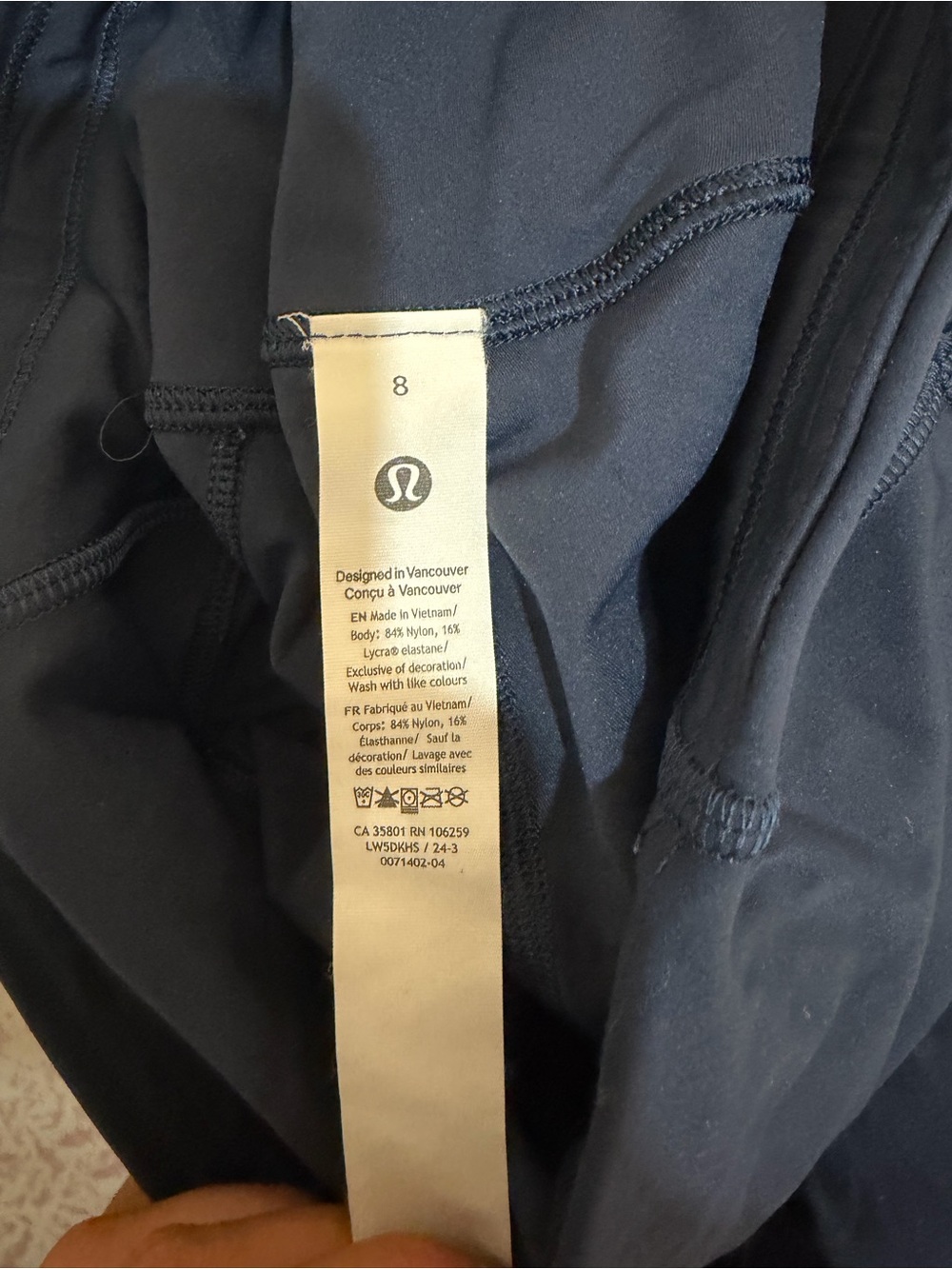 lululemon athletica women’s navy leggings